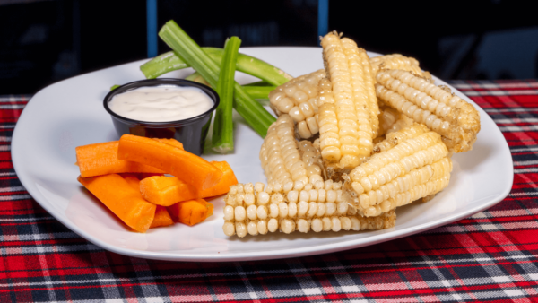 Elotes con apio, zanahoria y aderezo – Pizza Rock Saltillo